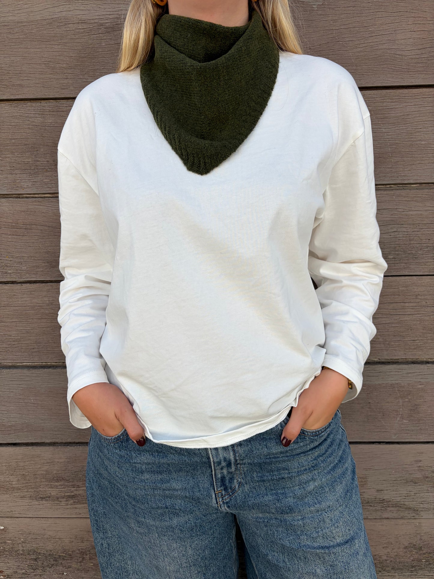 Triangle scarf green