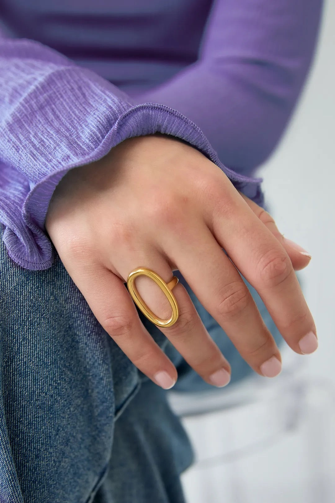 Open oval ring silver