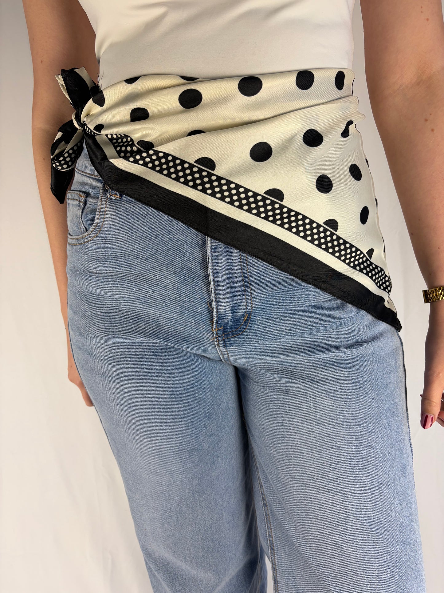Polka dot sjaaltje