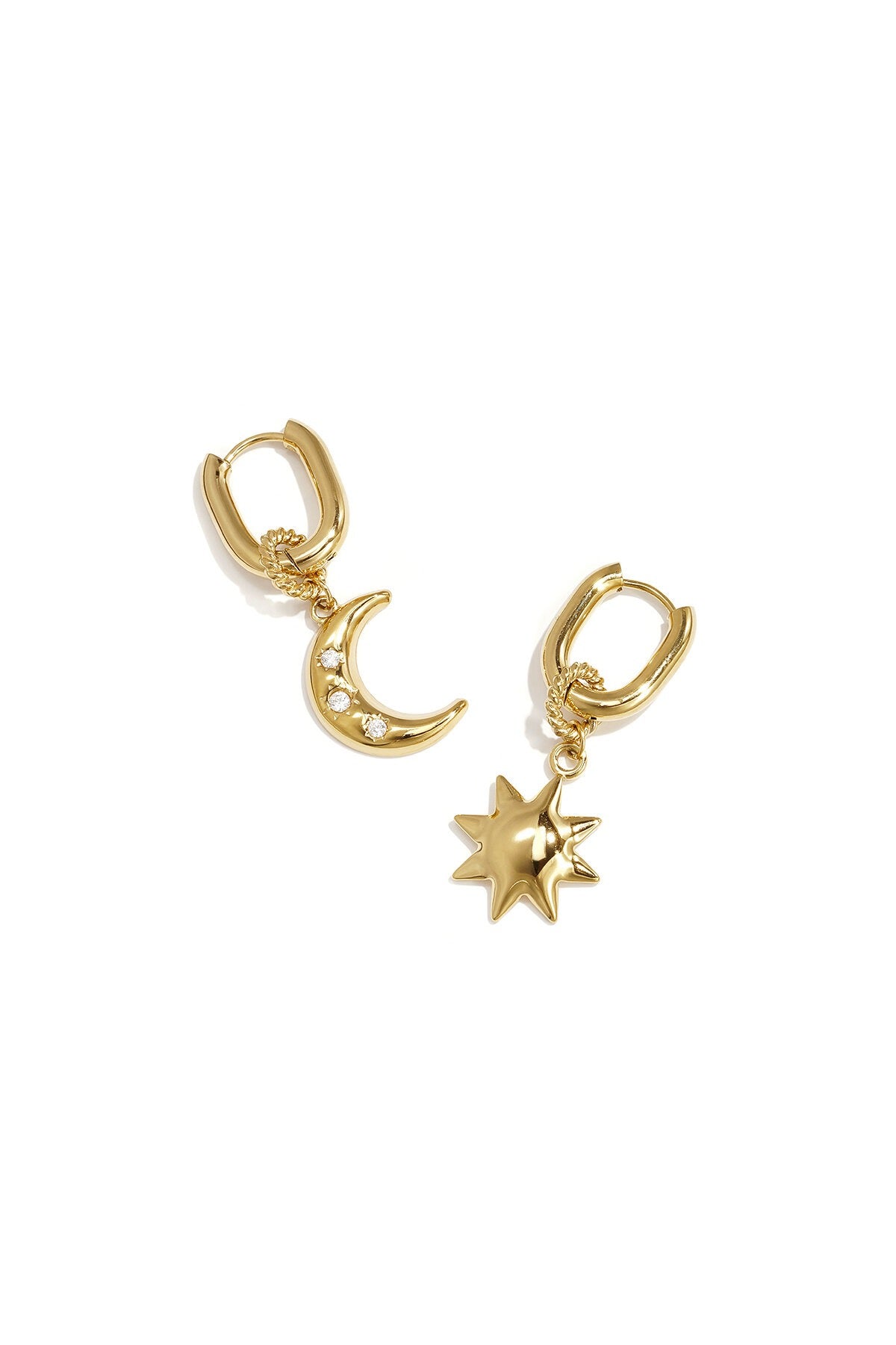 Moon & star earrings gold