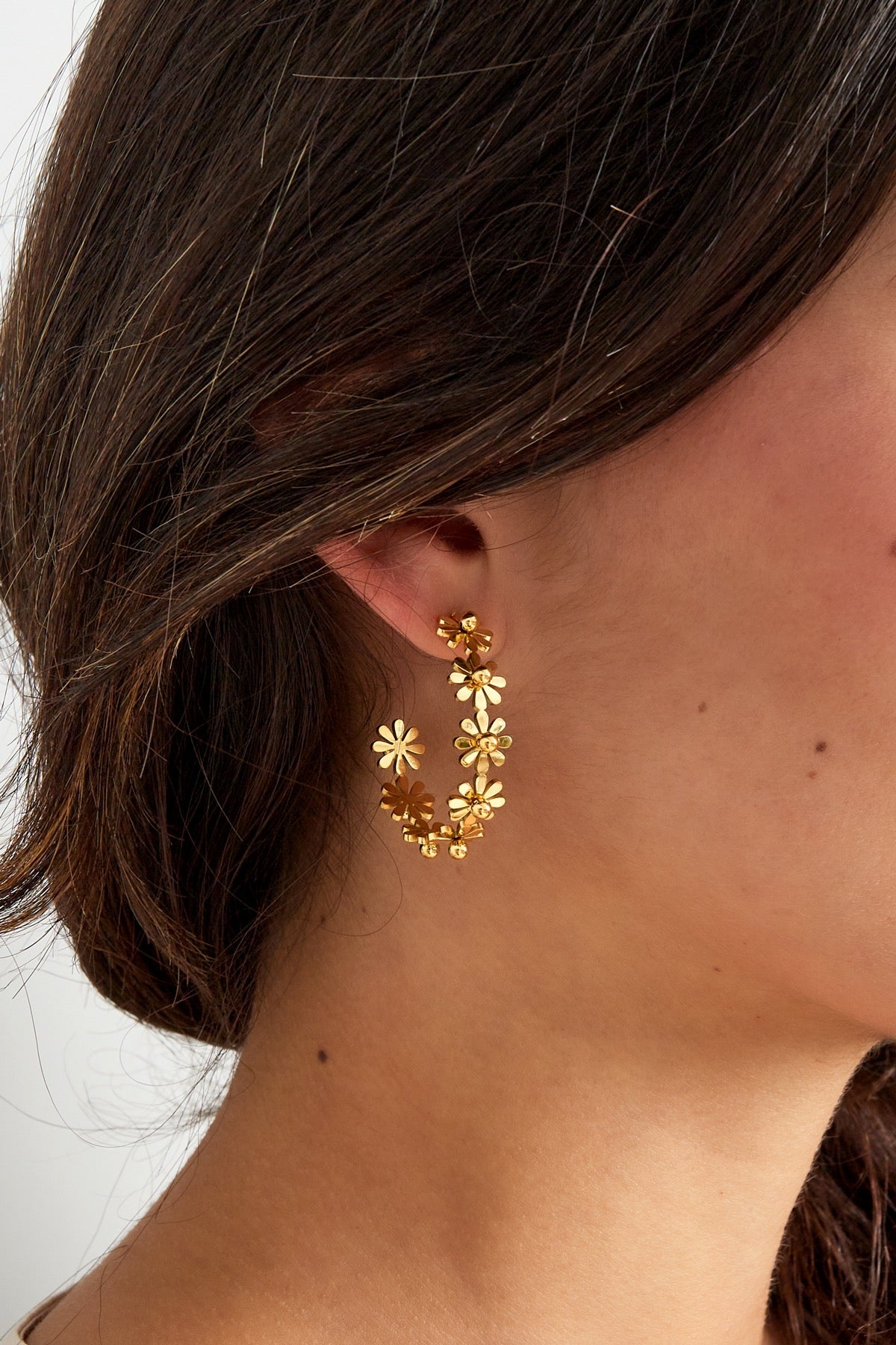 Floral finesse earrings gold