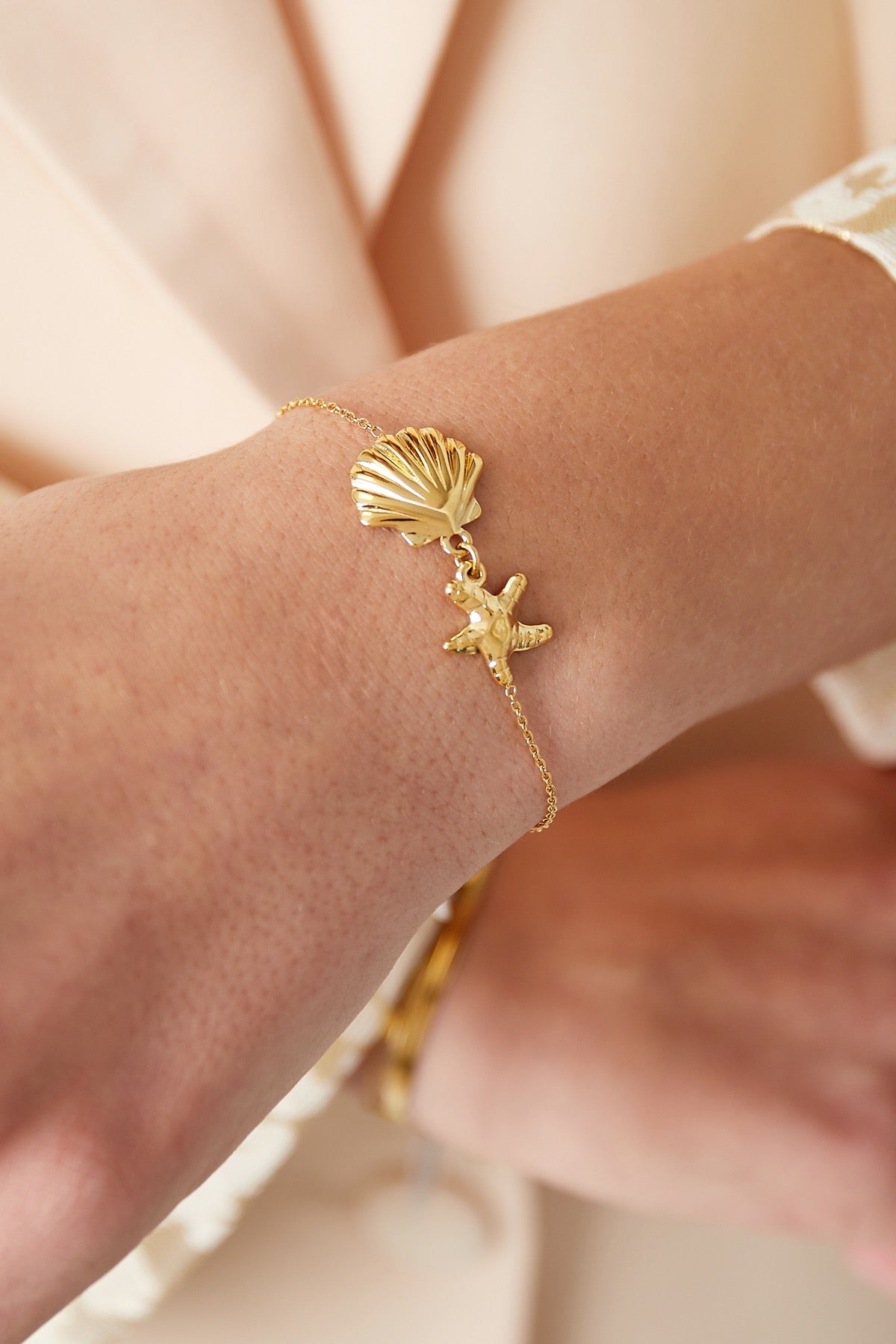 Beach glow bracelet gold