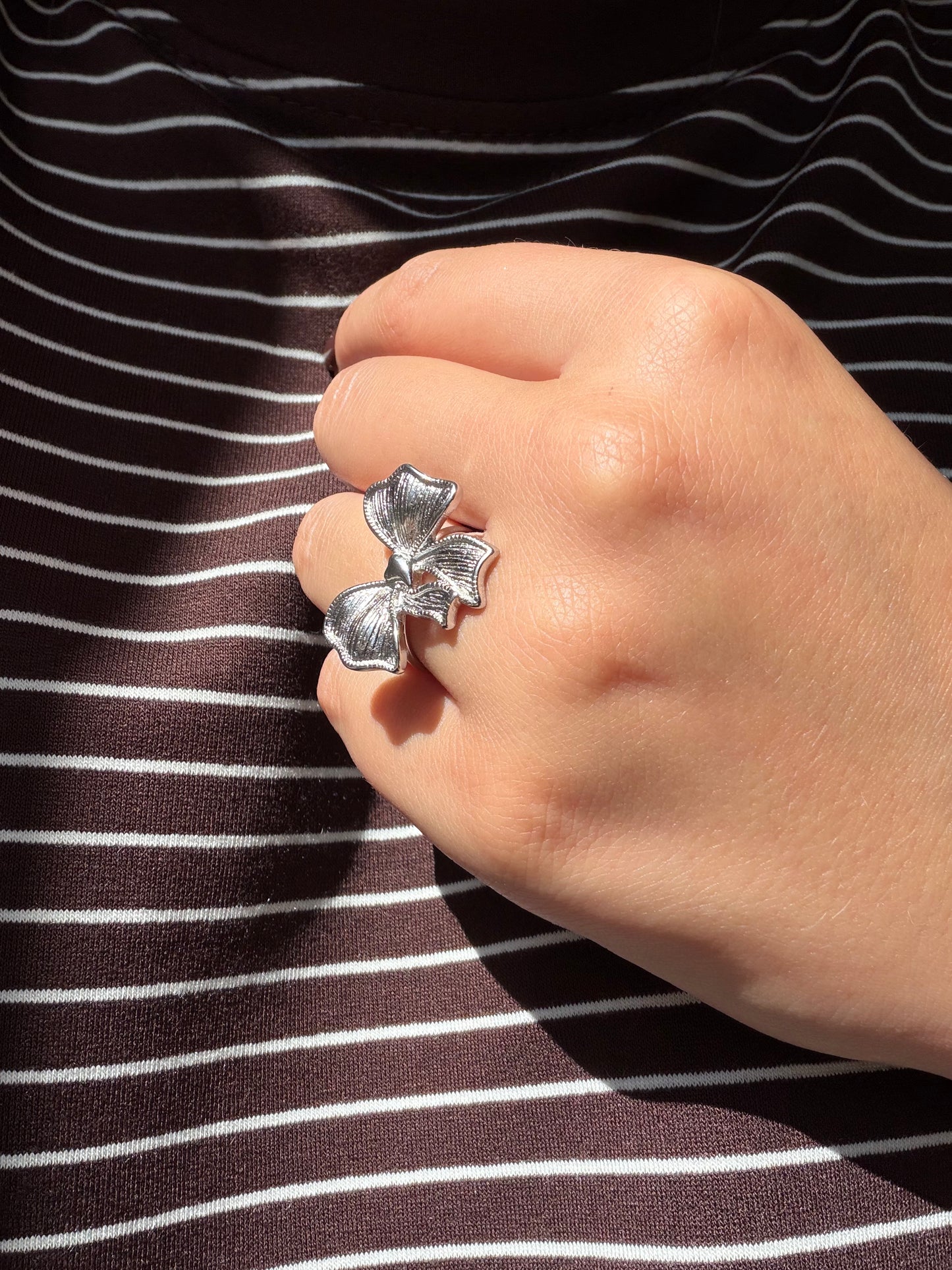 Messy bow ring silver