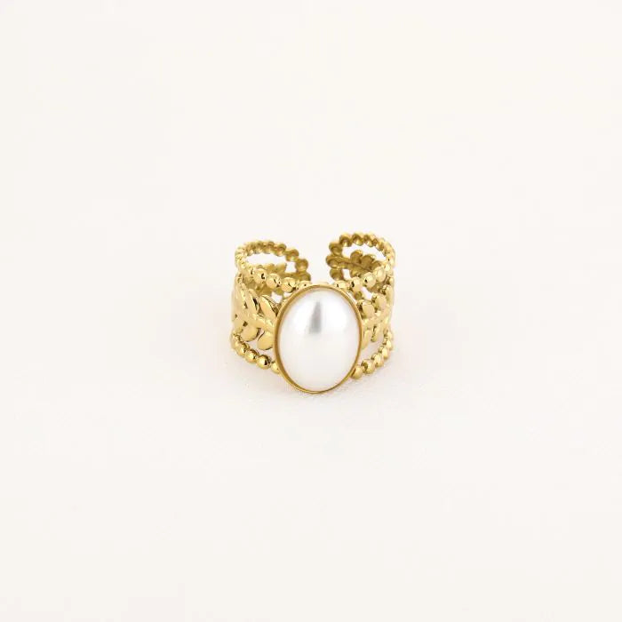 Ring magical pearl gold
