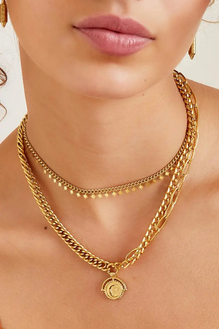 Sparkling stars necklace gold