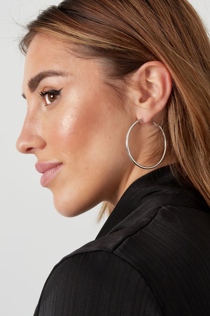 Basic circle earring gold