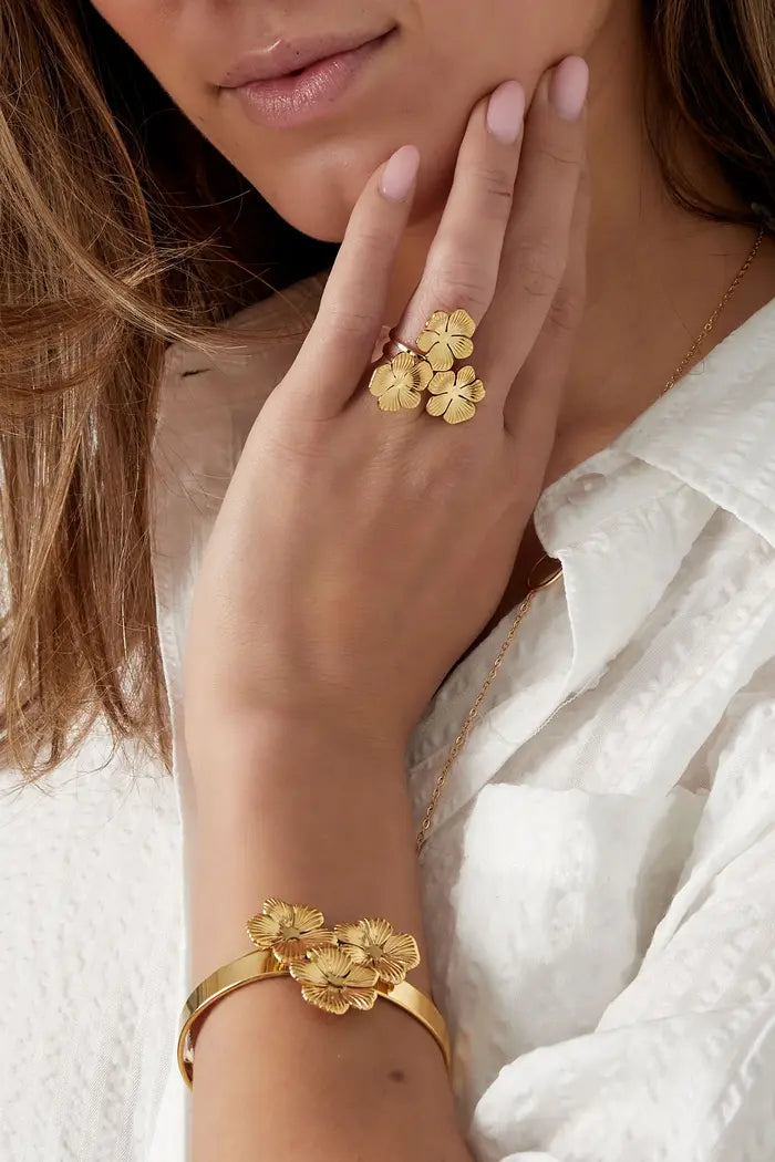 Bohemian flower ring gold
