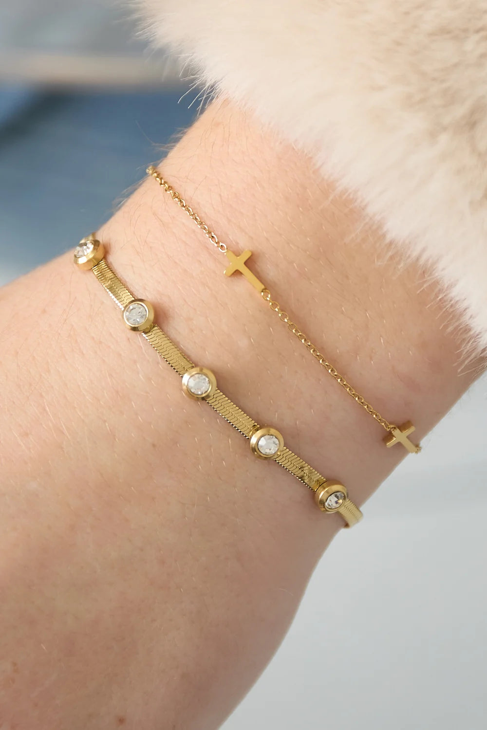 bracelet cross gold