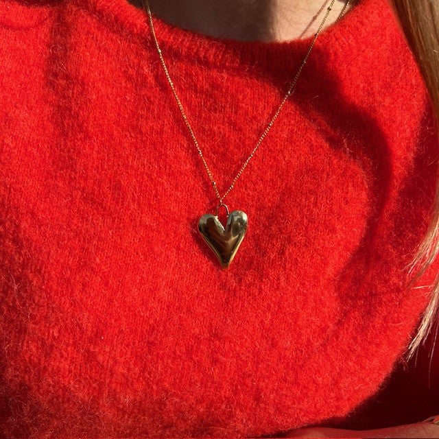 Dotted heart necklace gold