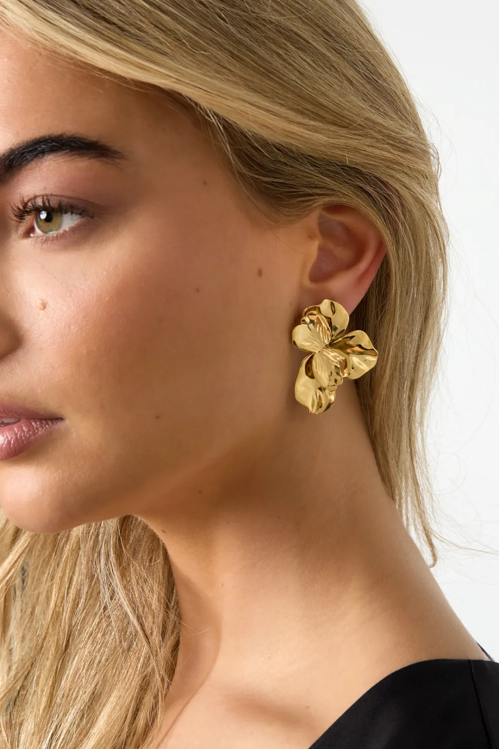 Earring half flower gold