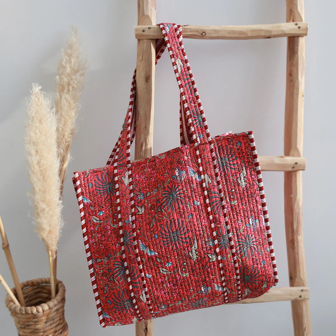 Flower shoulder bag red