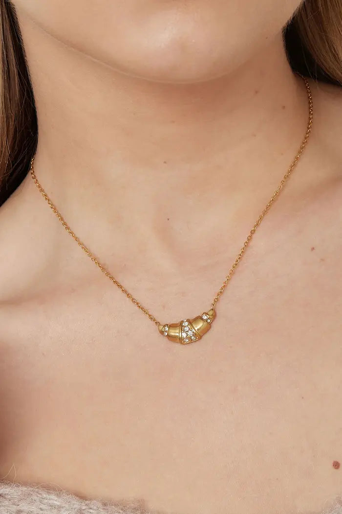 Glitter croissant necklace gold