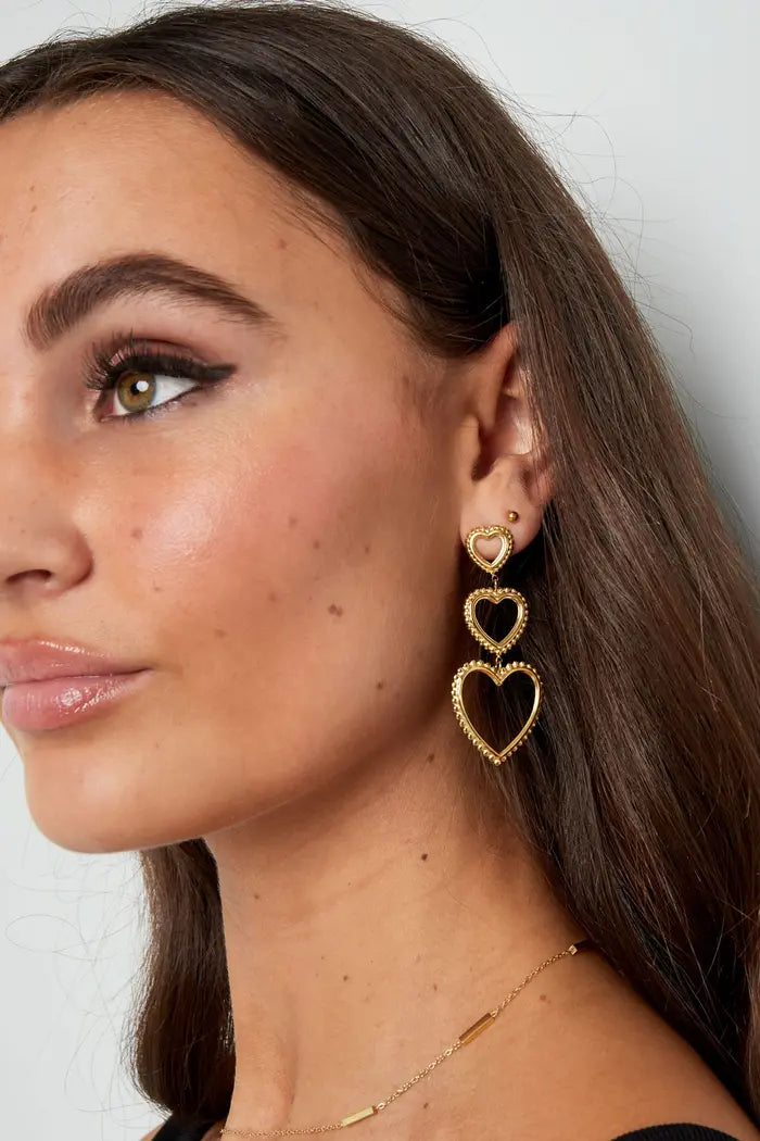 Graceful heart earrings gold