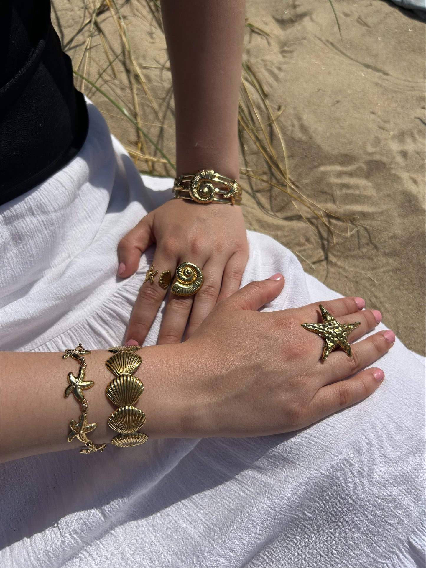 Shell ring gold