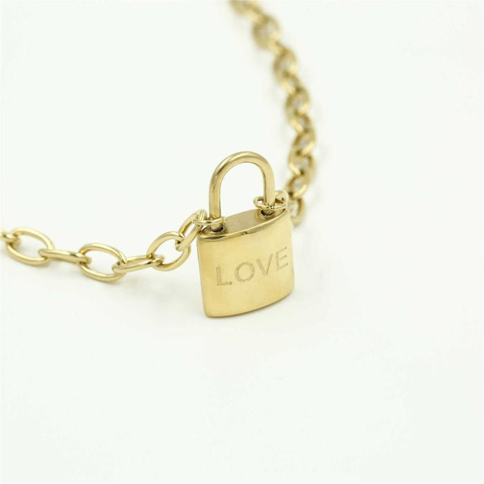 Necklace lock love gold