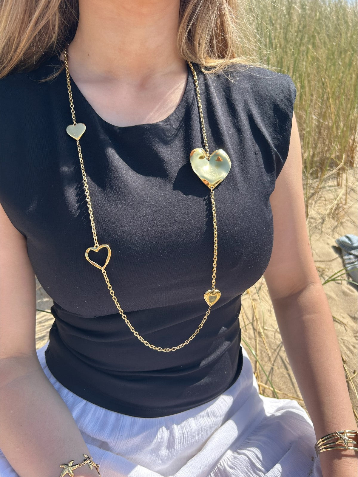 Open love necklace long gold