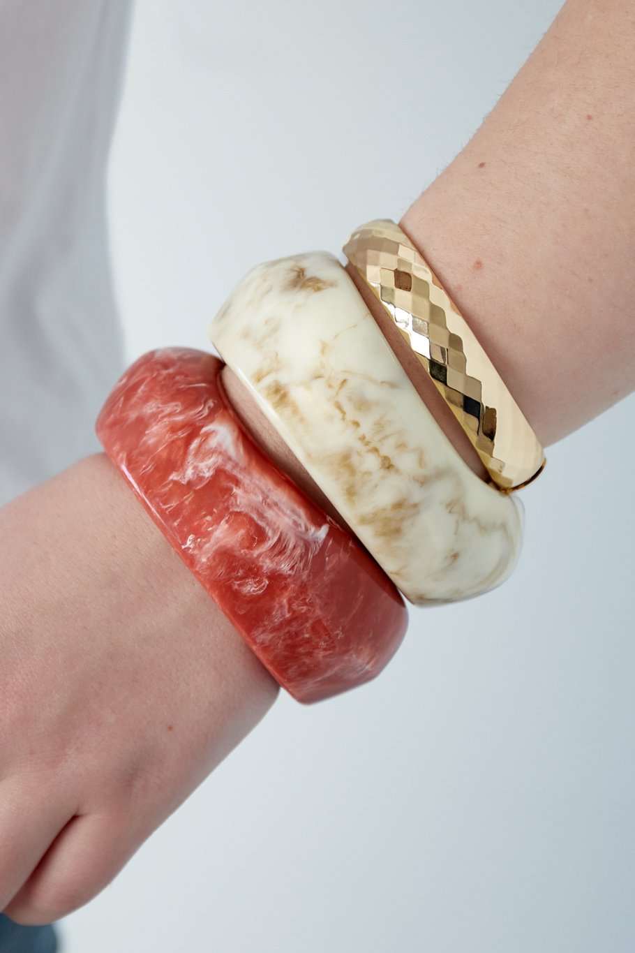 Summer bangle white beige big