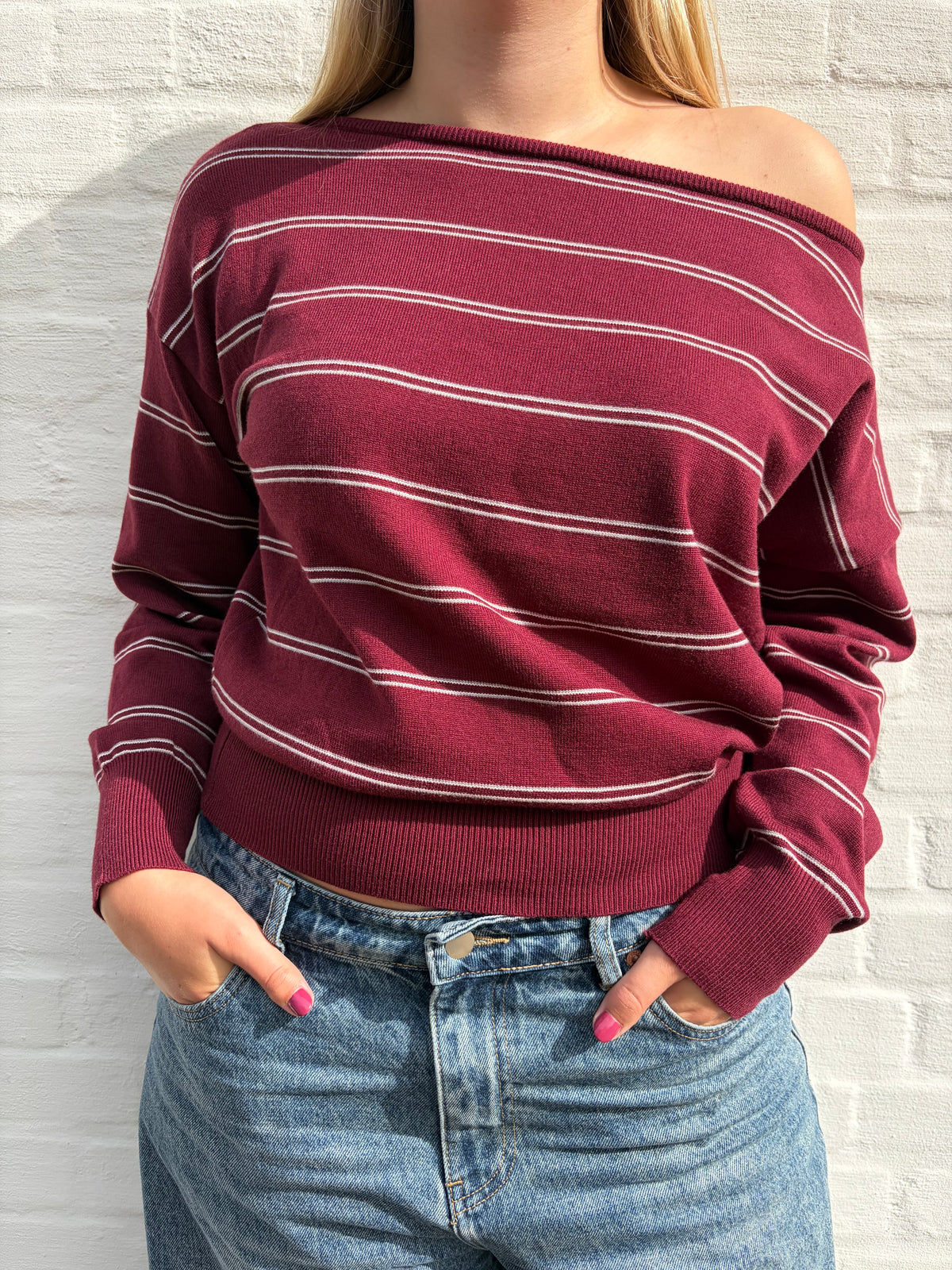 Off shoulder sweater striped