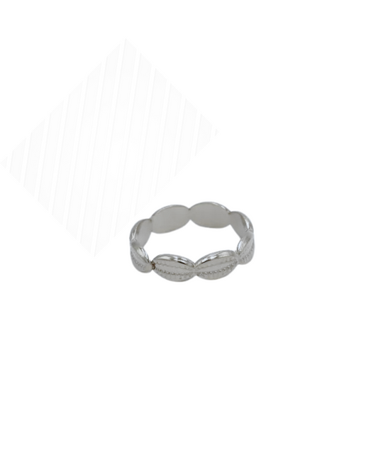 Simple shell ring silver