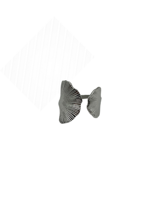 Tropical leaf ring silver