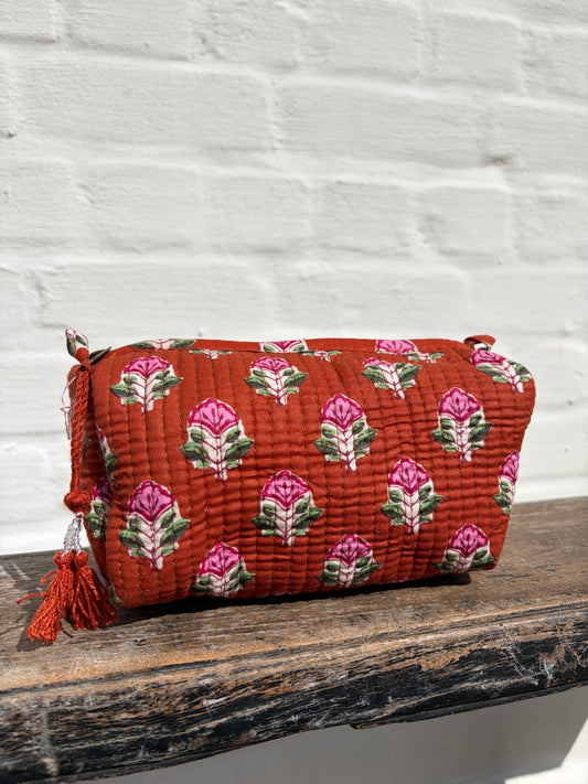 Terra toiletry bag S