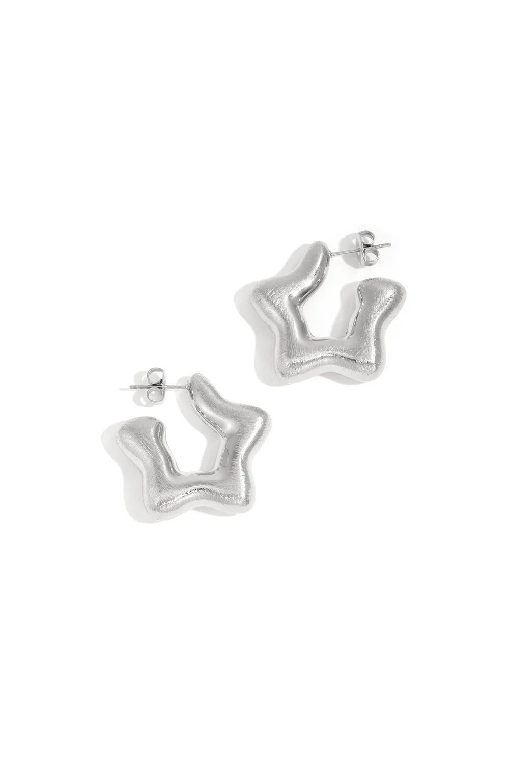 Earring bold star silver
