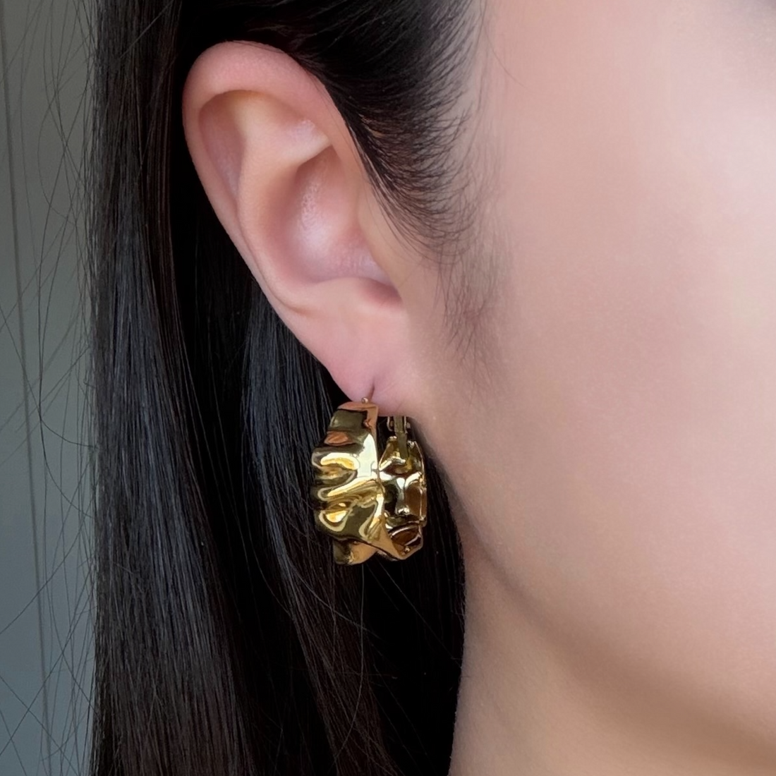 Crumbs earrings gold