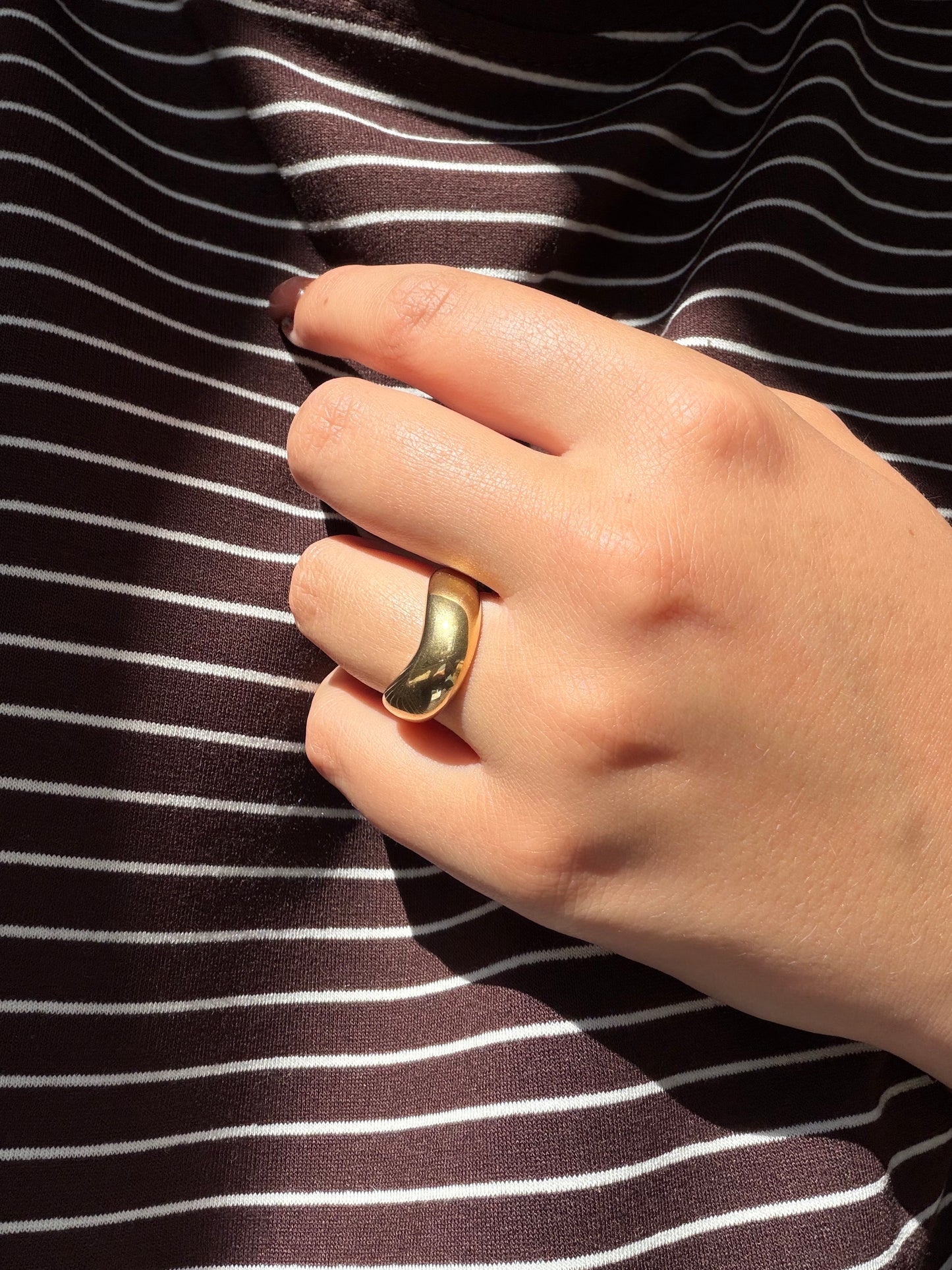 Classy ring gold