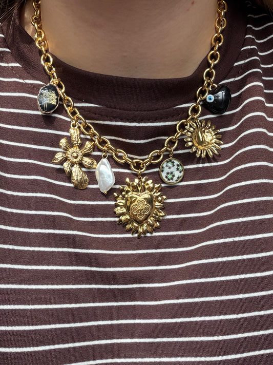 Fall charm necklace gold