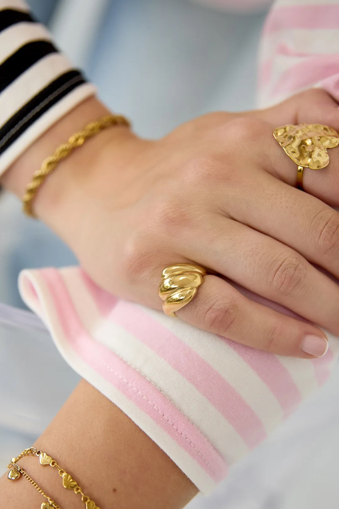 Bubble ring gold
