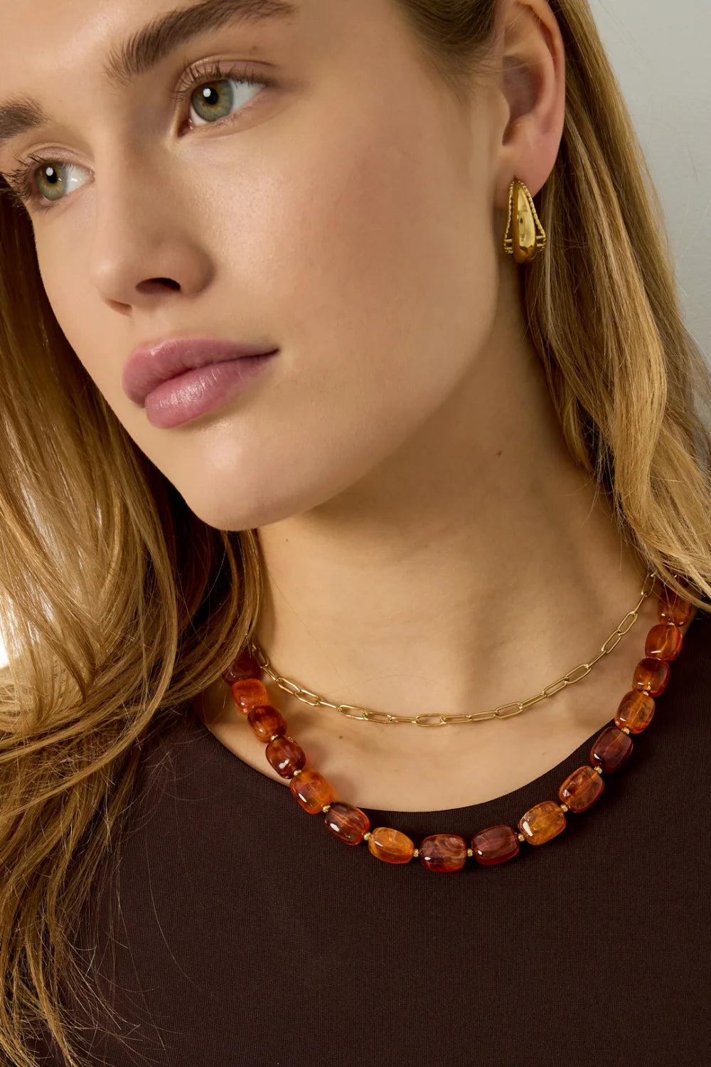 Retro beaded brown