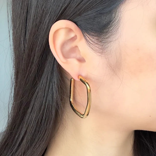 Square hoop gold