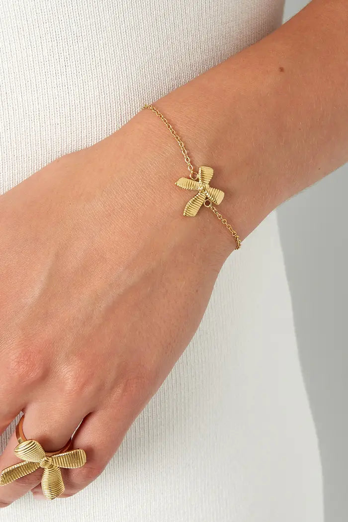 Bow bracelet gold