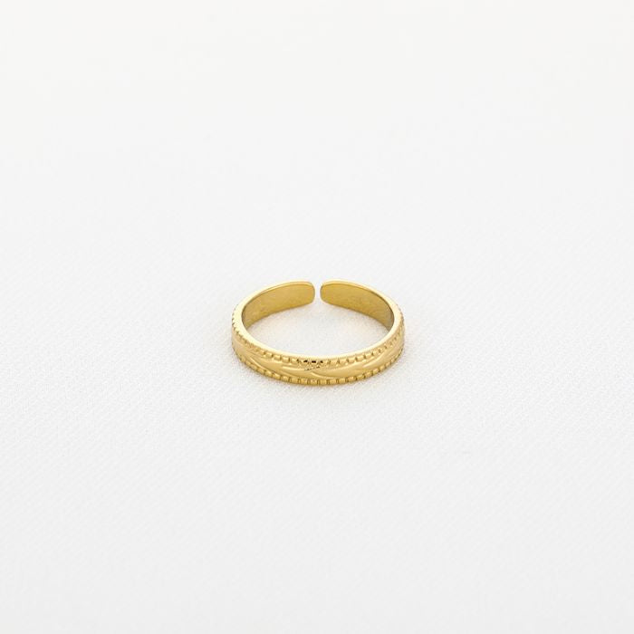 Classic ring gold