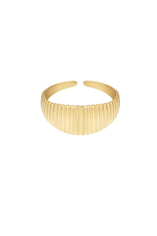 Croissant ring gold