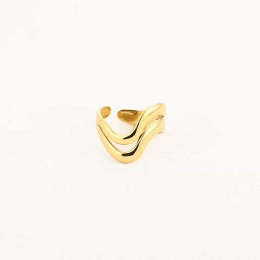 Double wavey ring gold