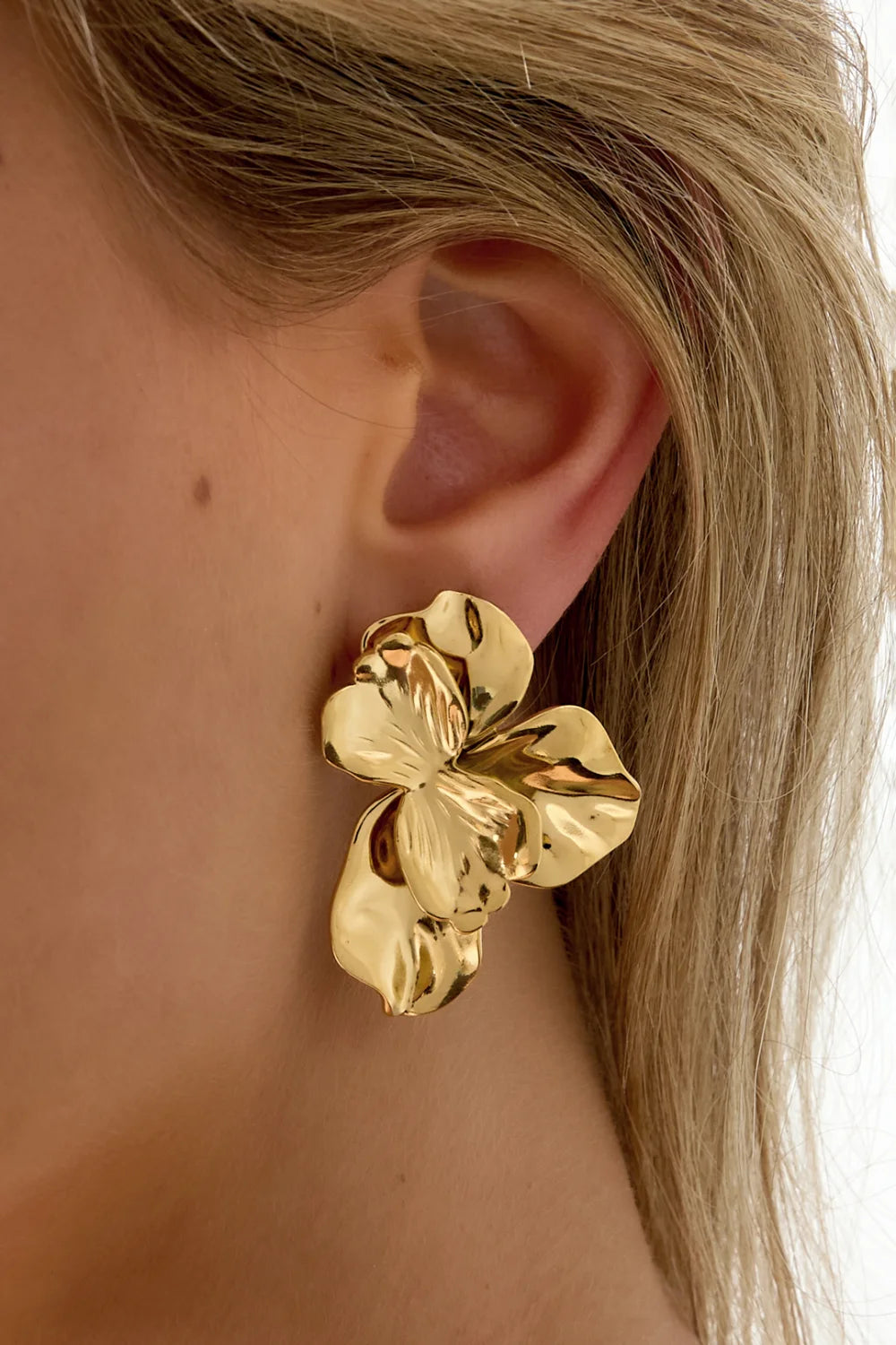 Earring half flower gold