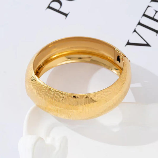Jada bangle gold
