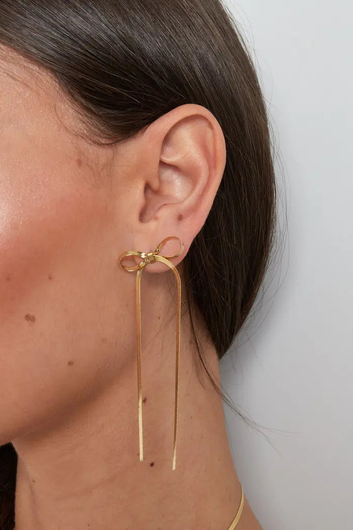 Long bow earrings gold