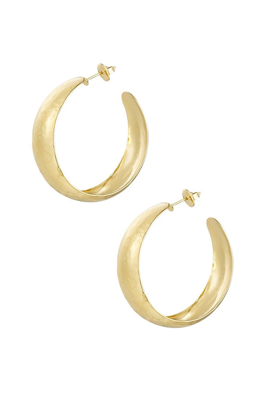 Hammered earring M gold