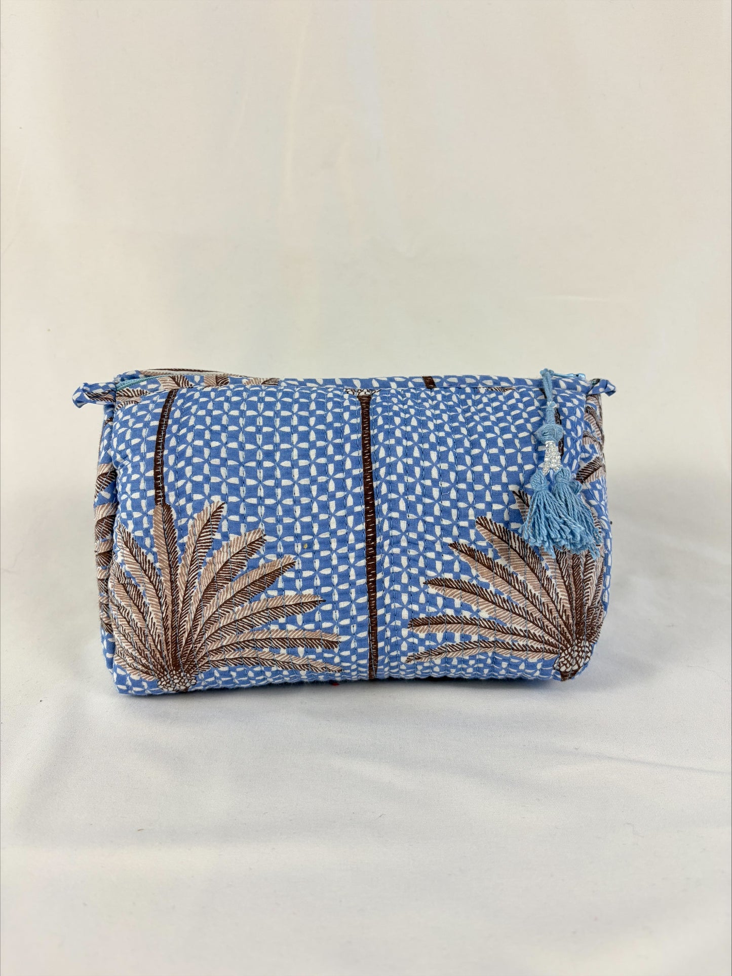 Blue palms toiletry bag M
