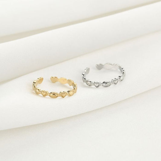 Sweet little heart ring silver